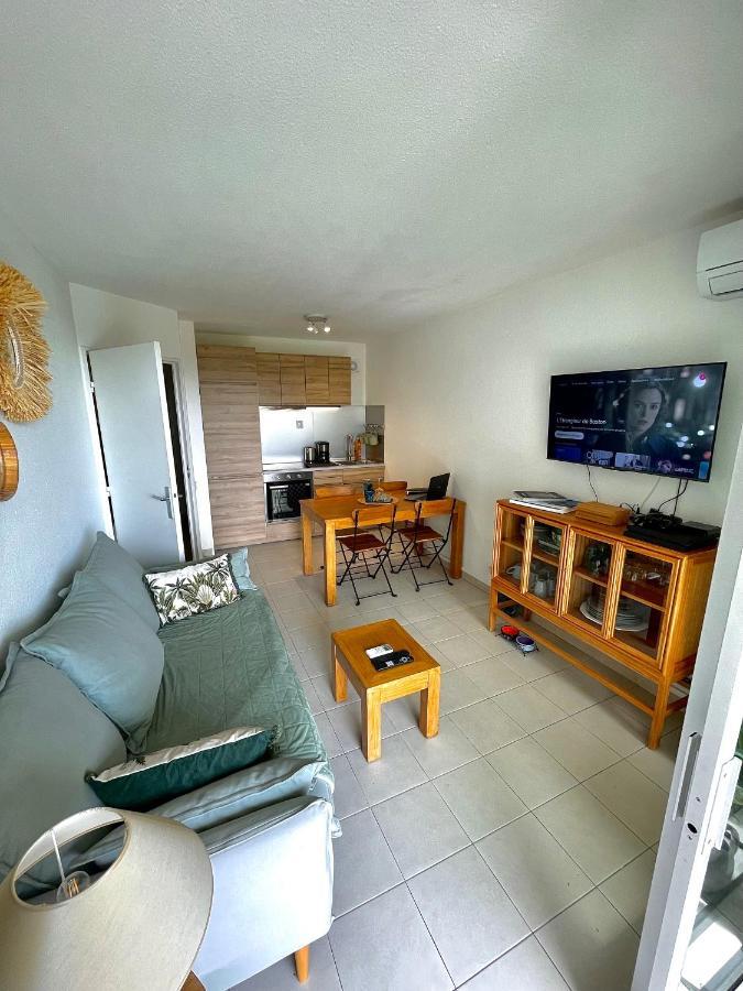 Appartement Tout Confort Vue Mer อองทีบส์ ภายนอก รูปภาพ